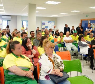 Web agrimusa mayo 2025 reunion trabajadores agrimusa 1 360x320