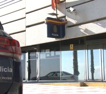 Web robo simulado abril 2026 360x320